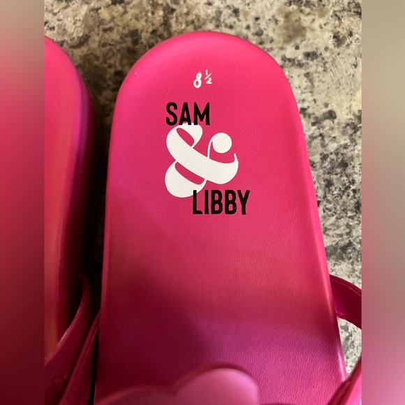 Sam & Libby Women's Alexandra Thong Footbed Sandal - Picture 9 of 9